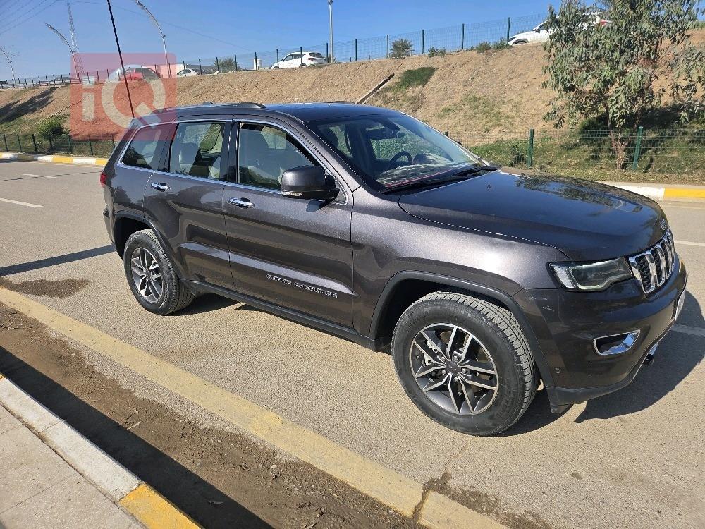 جيب جراند شيروكي